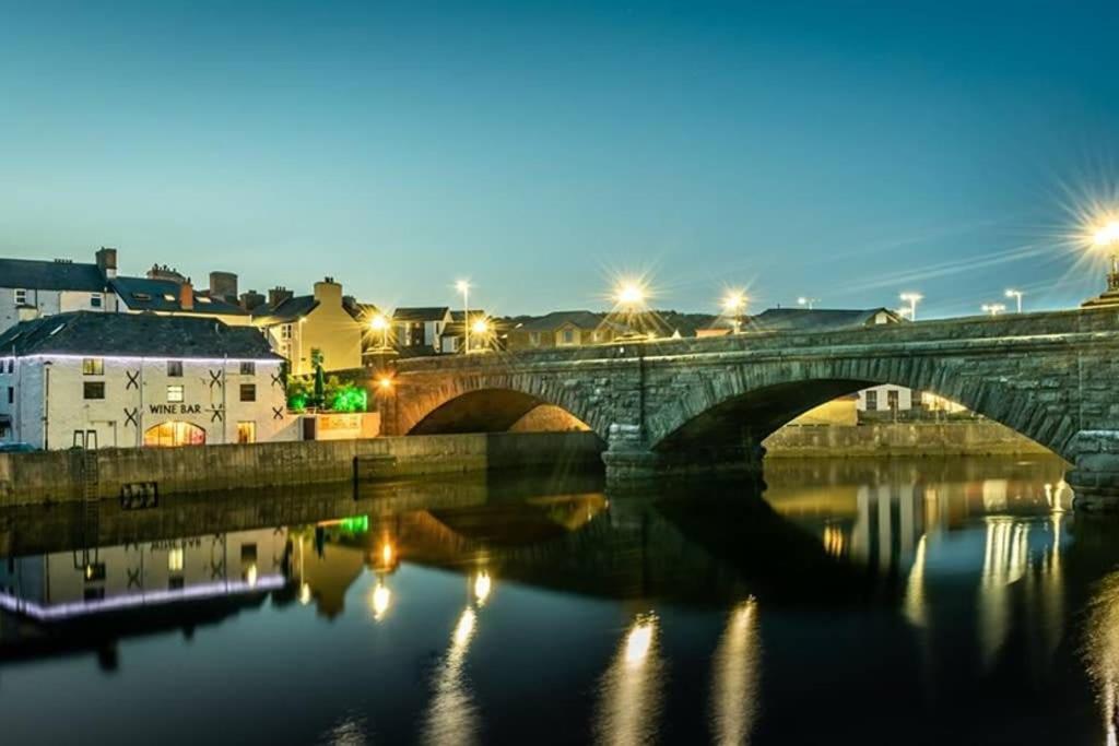 Bridge View Victorian Townhouse Central Aberystwyth Sleeps 6 Exterior foto